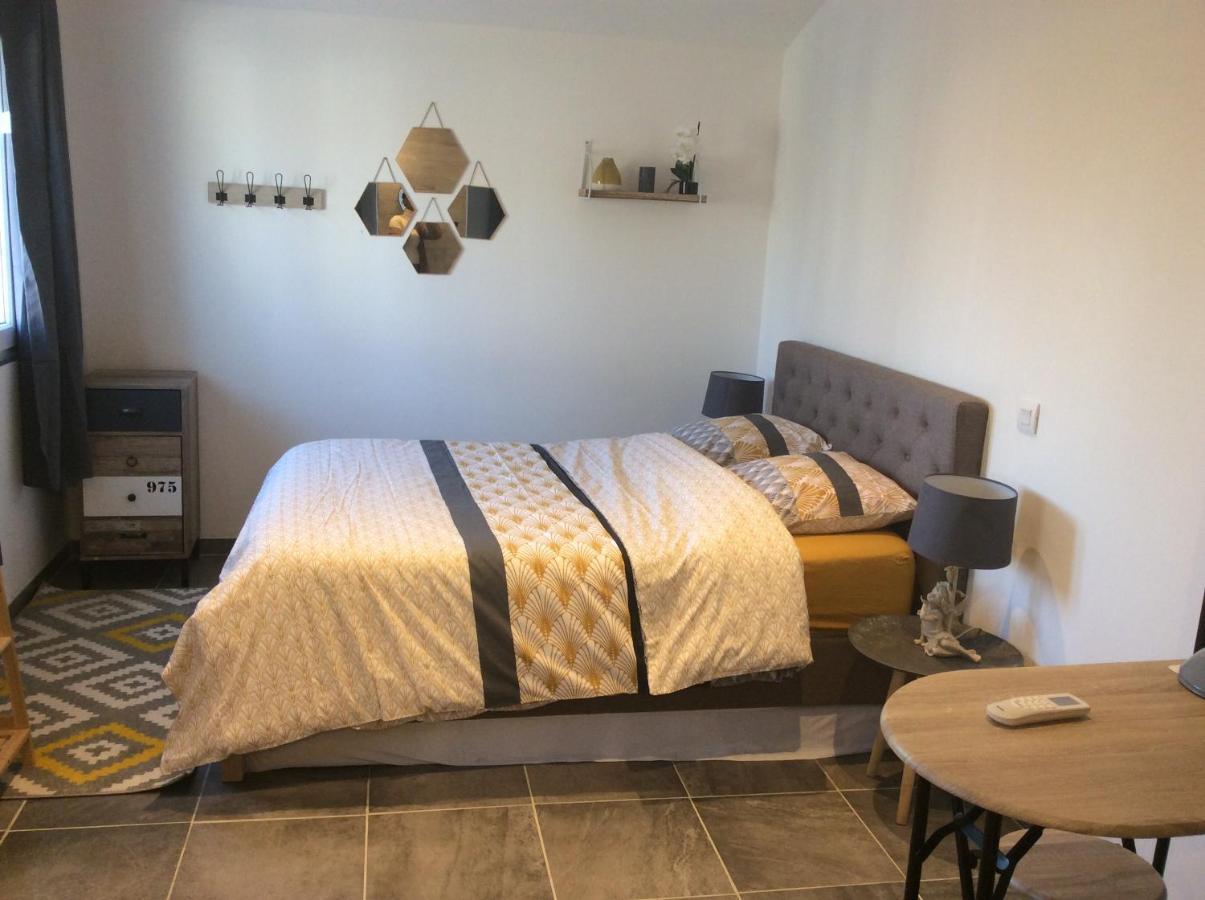 Ogooue Studio Carpentras ภายนอก รูปภาพ